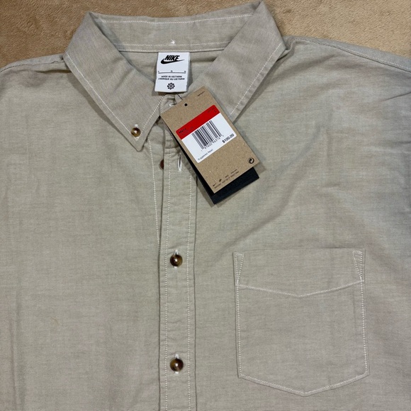Nike Life Men's Oxford Long Sleeve Loose Button-Down Shirt Size L Workwear - Picture 2 of 9